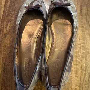 COACH Signature C size 9 Women's Brown Patterned Flats